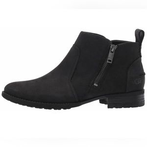 Ugg Women’s Black Waterproof Suede Low Ugg Boots 8.5 Ugg Aureo II